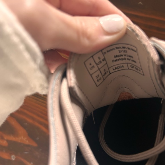 Size 5M/7W, NWOT, Doc Martens - Picture 3 of 7